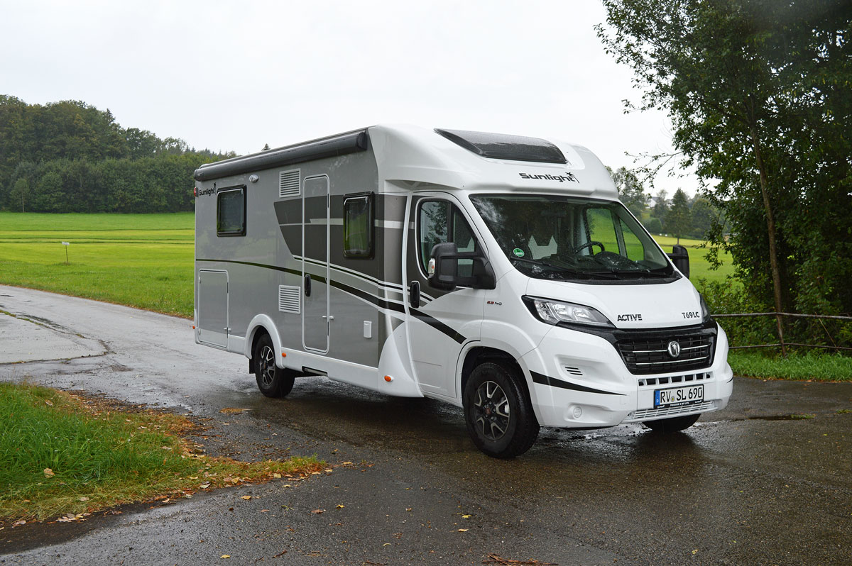 Sunlight T69 Lc Active Neues Raummodell Mit Couch Lounge Careiwo De Marktplatz Fur Caravan Reisemobile Und Wohnmobile