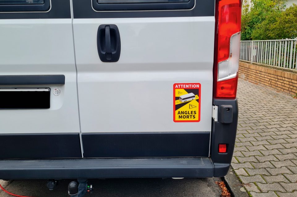Aufgepasst: Warnschilderpflicht in Frankreich