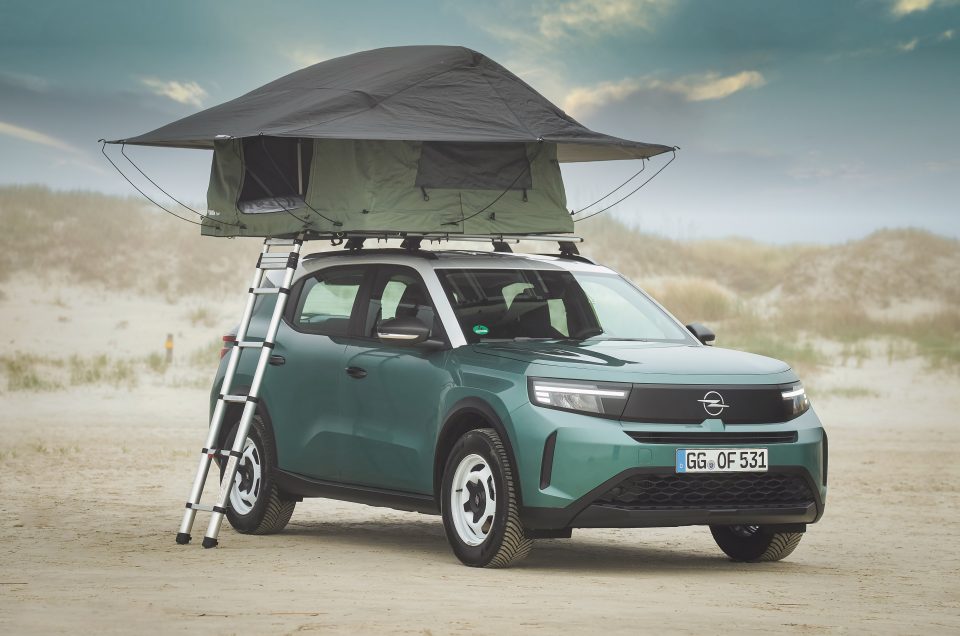 Schlafplatz mit Aussicht auf dem neuen Opel Frontera
