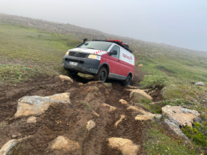 Mit dem Bulli ins Offroad-Abenteuer: Tipps und Tricks von Experten der experience GmbH