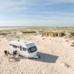 Der Hobby Excellent bietet vier Wohnwagen-Grundrisse, hohen Komfort und die Hobby-Komplett-Vollausstattung. Entdecke Modelle, Schlafplätze und Ausstattung.