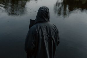 ThruDark THE SHROUD: Die ultimative Outdoorjacke